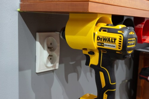Uniwersalny uchwyt na wkrętarki DeWALT żółty