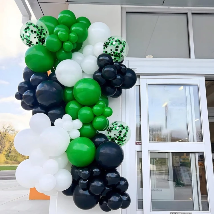 Balony zielone czarne białe 30 szt. konfetti dekoracja urodziny piłka nożna