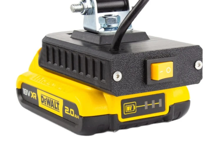 Lampa do DEWALT XR 18V 20V robocza SZPERACZ na akumulator 16 LED MINI