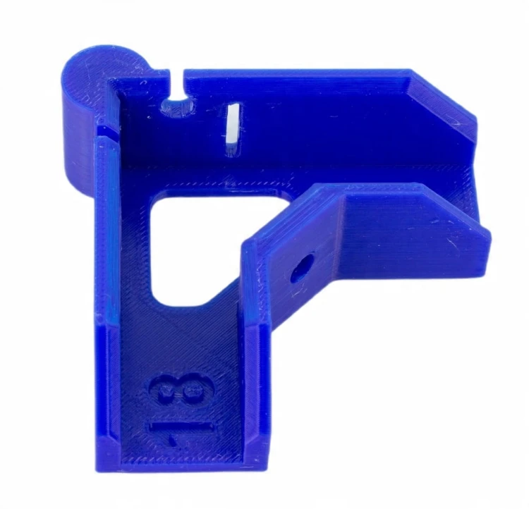 UCHWYT KĄTOWY NAROŻNY STOLARSKI 90° DO KORPUSÓW 18 MM płyt mdf TRZECIA RĘKA